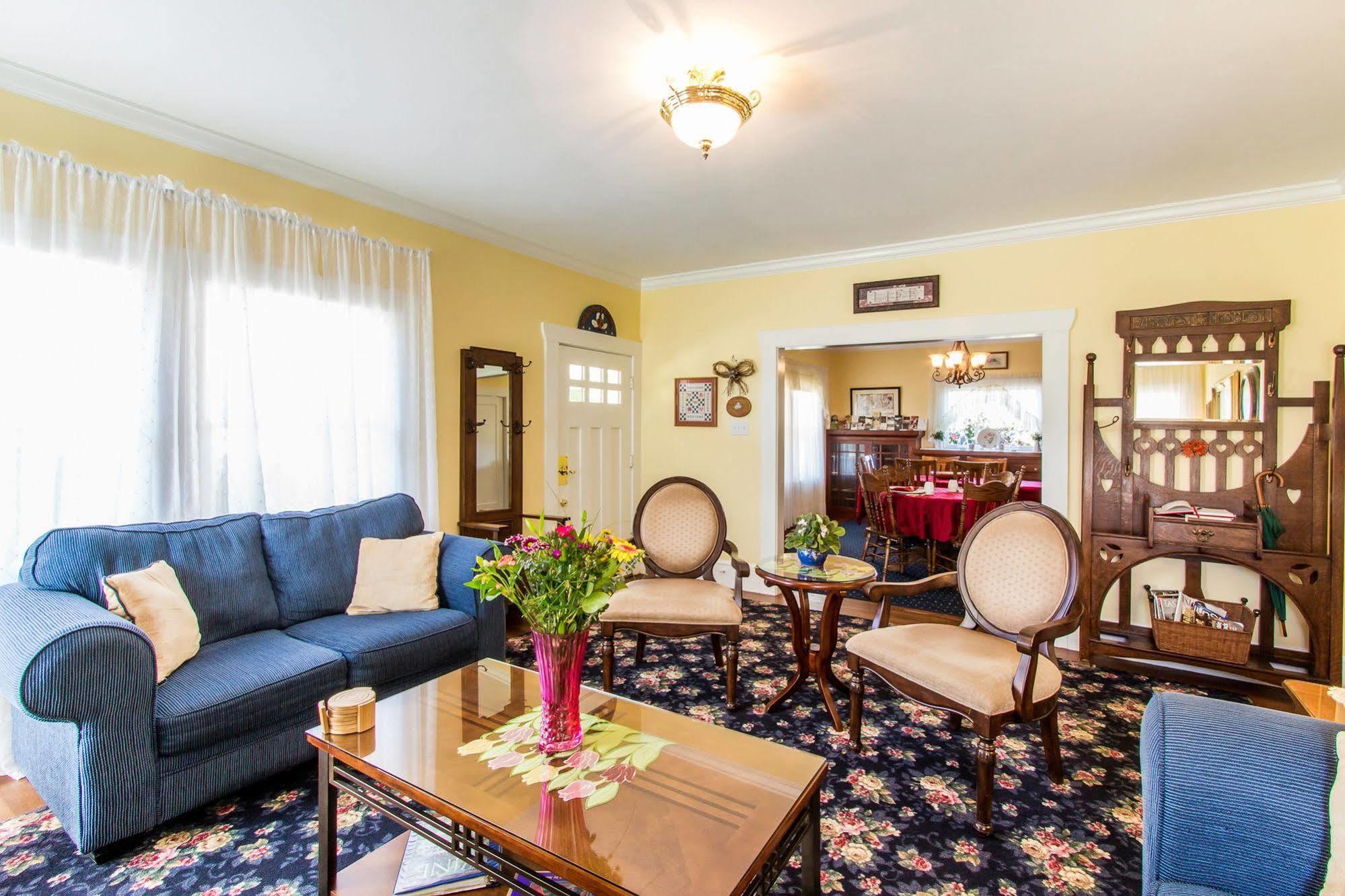 Shady Oaks Country Inn Сент-Гелена Екстер'єр фото