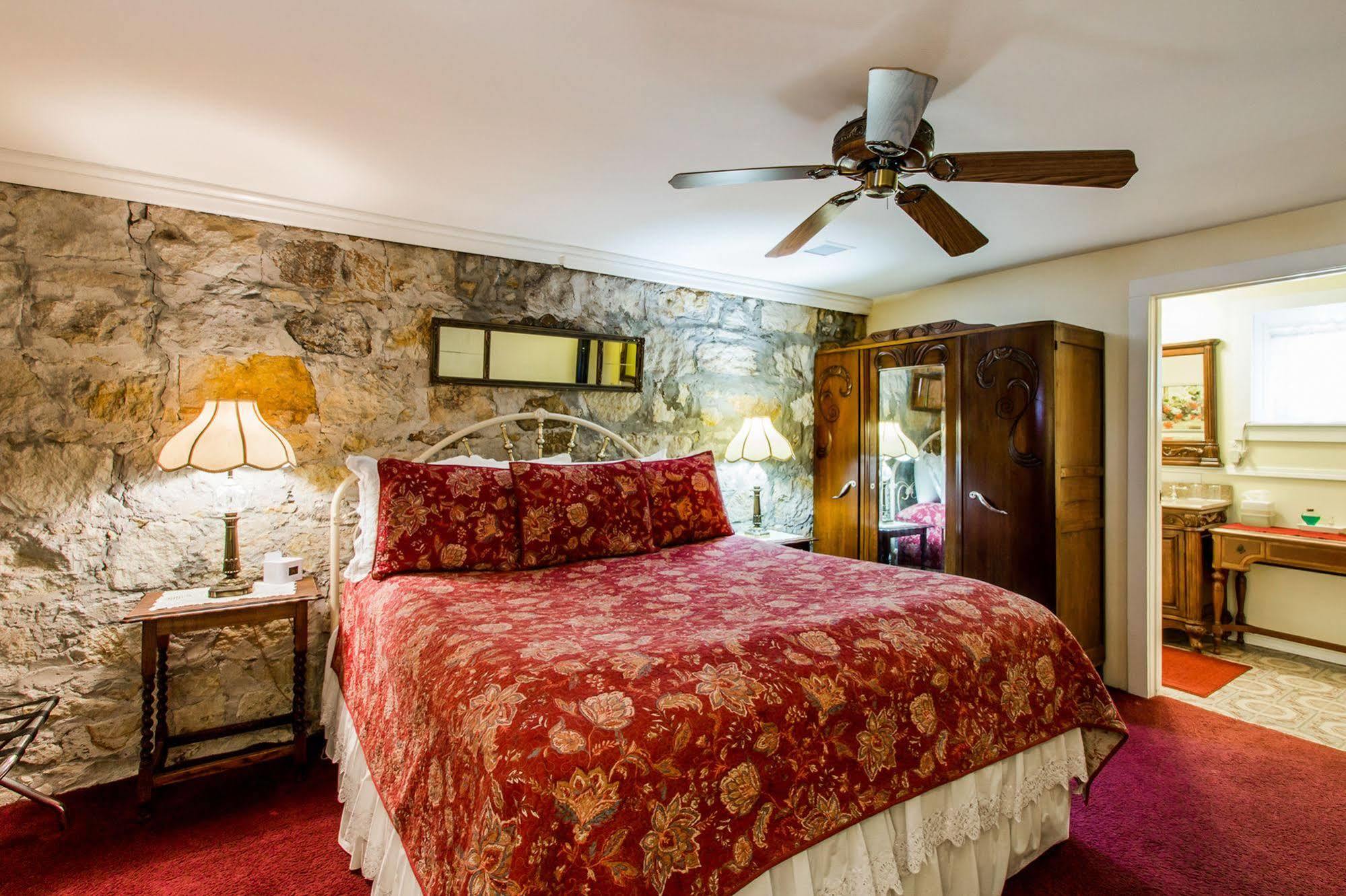 Shady Oaks Country Inn Сент-Гелена Екстер'єр фото